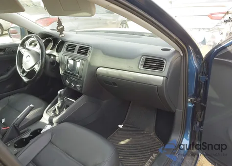 2017 Volkswagen Jetta 1.4T Se from USA, damaged, VIN 3VWDB7AJ1HM346284